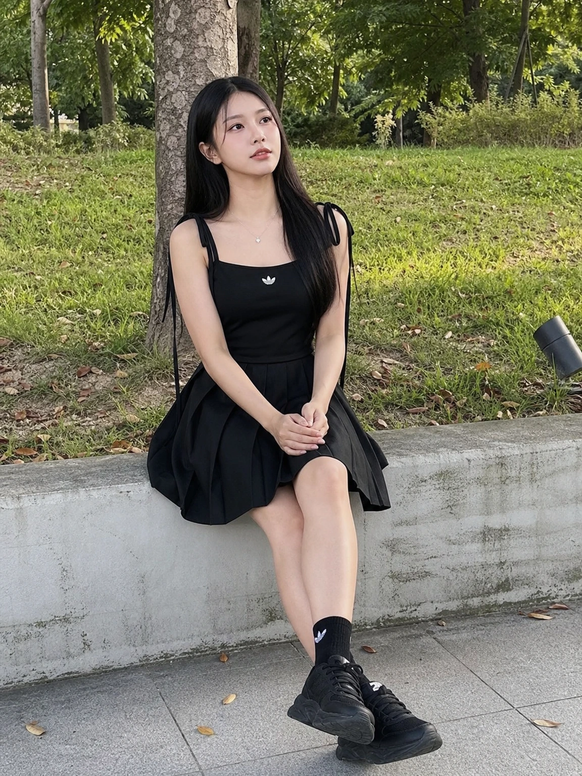 리본 스트랩이 사랑스러운 원피스