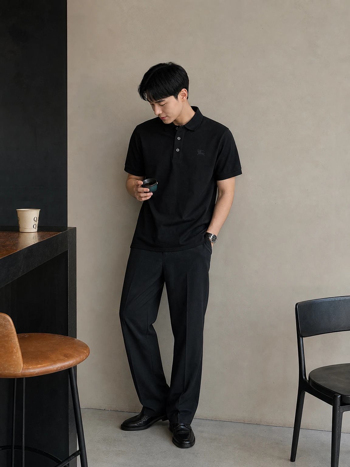 톤온톤 로고로 담백한 티셔츠
