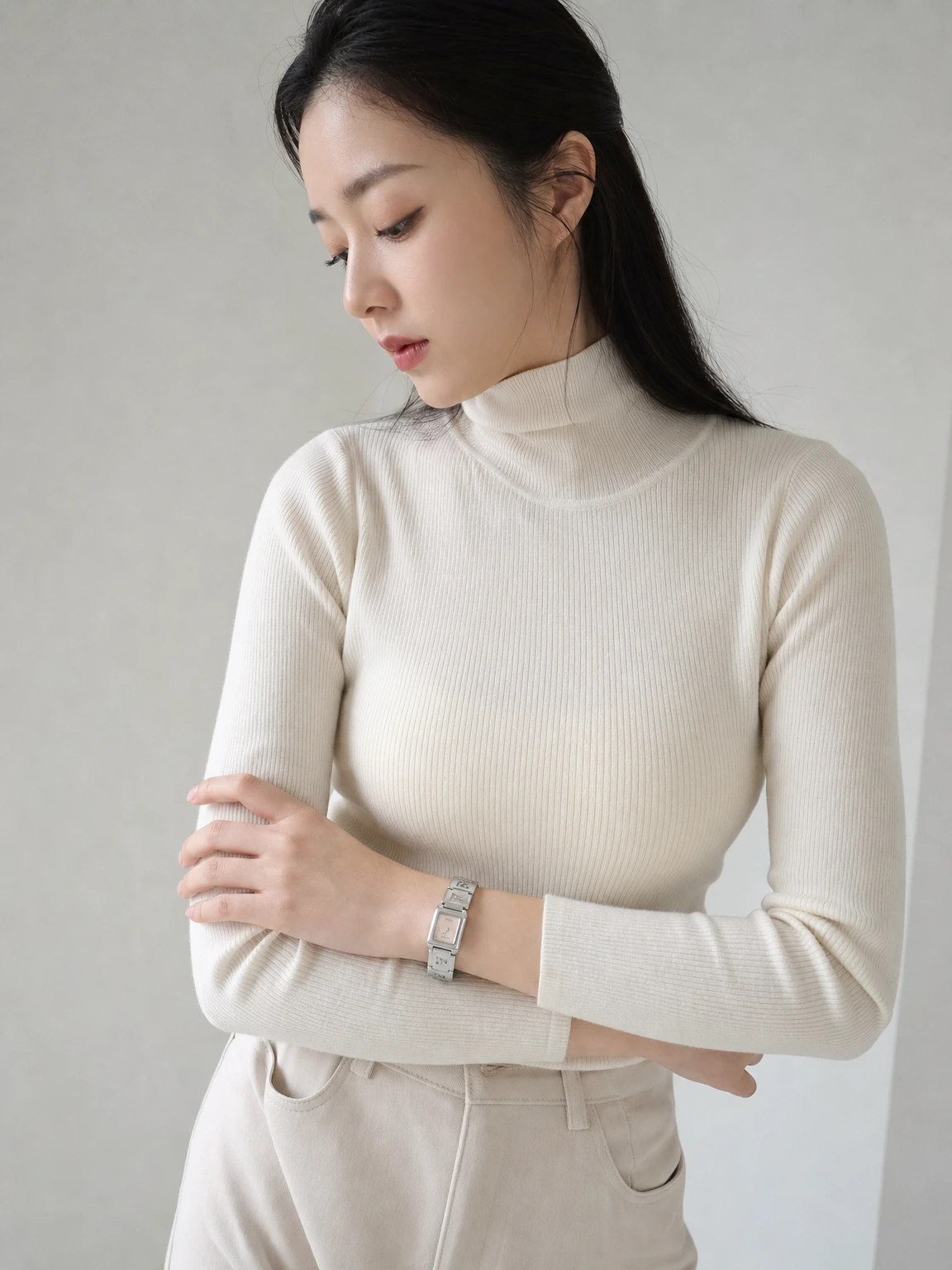 로고 브레이슬릿이 돋보이는 시계