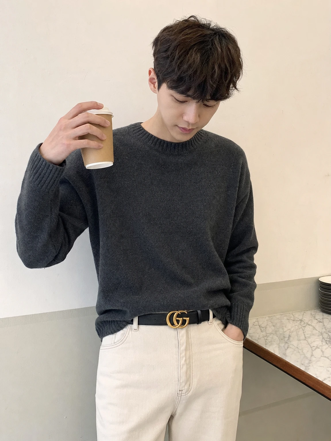 더블 G 버클로 완성하는 벨트
