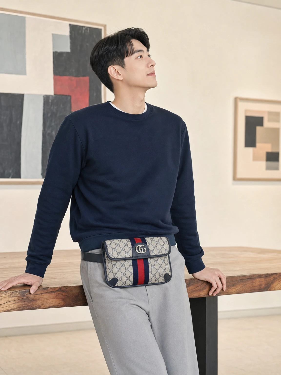 배색 스트라이프가 매력인 벨트백