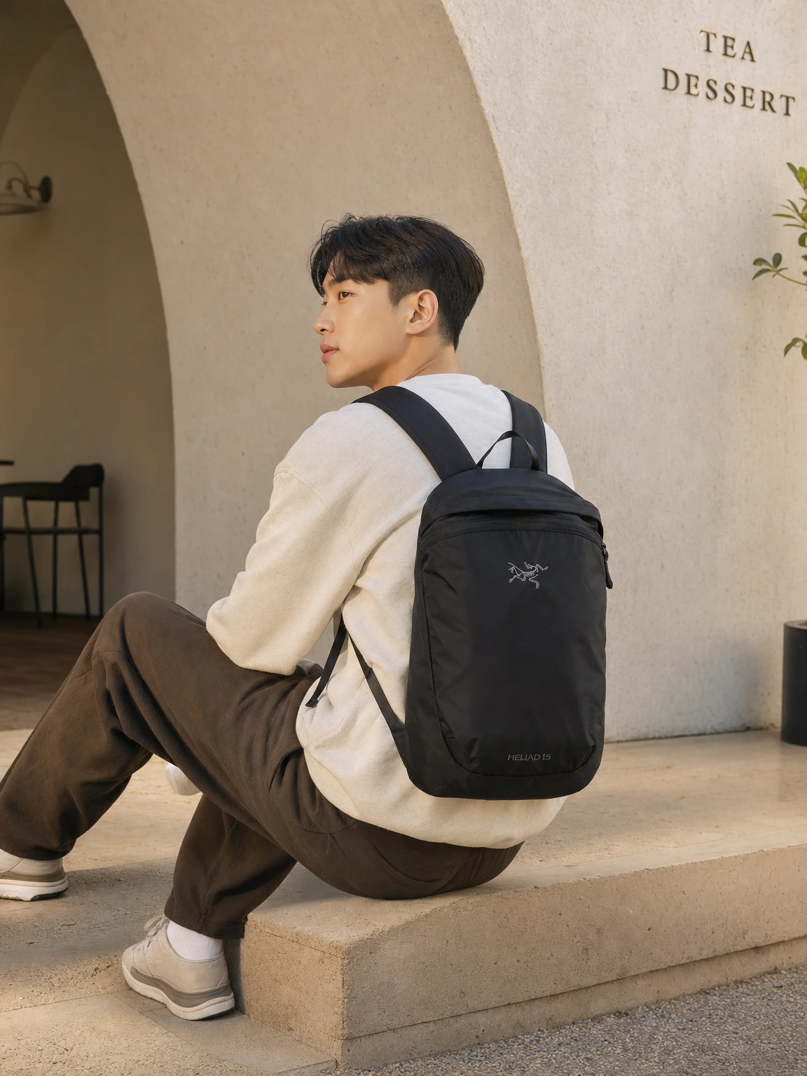 경량 설계가 돋보이는 백팩