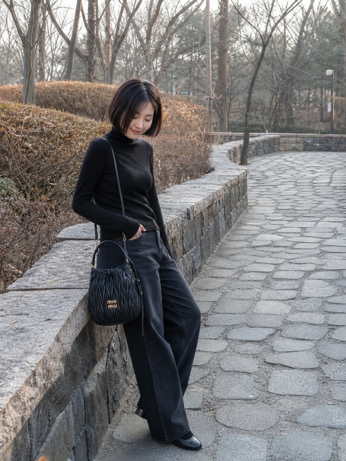 마테라세 주름이 풍성한 버킷백