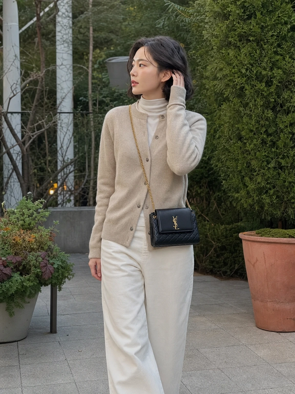 미니 사이즈의 퀼팅 체인백