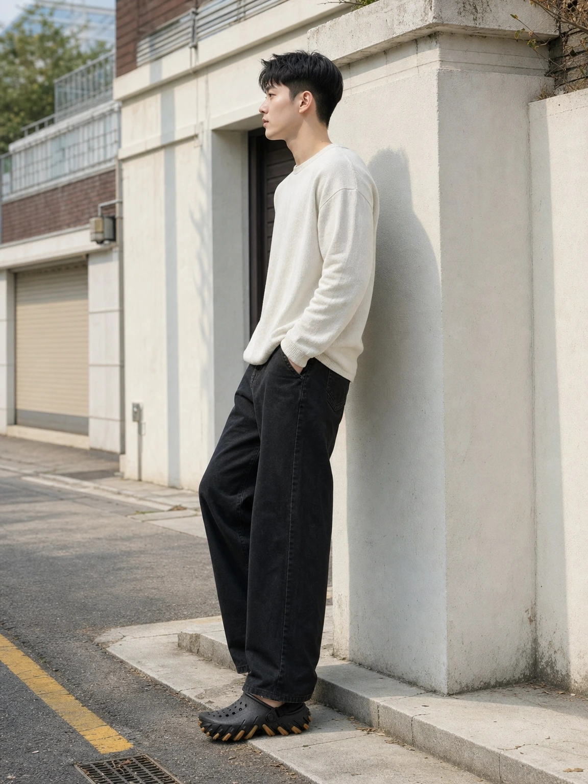 과감한 아웃솔이 돋보이는 클로그
