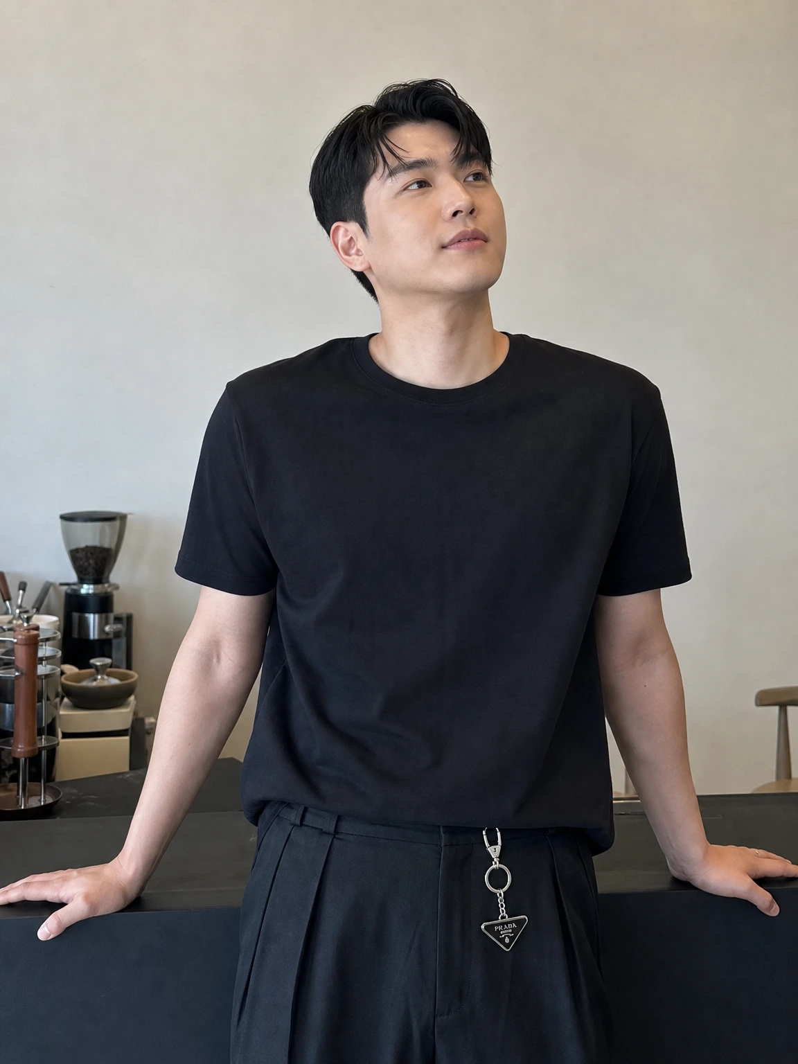 트라이앵글 참이 돋보이는 키홀더