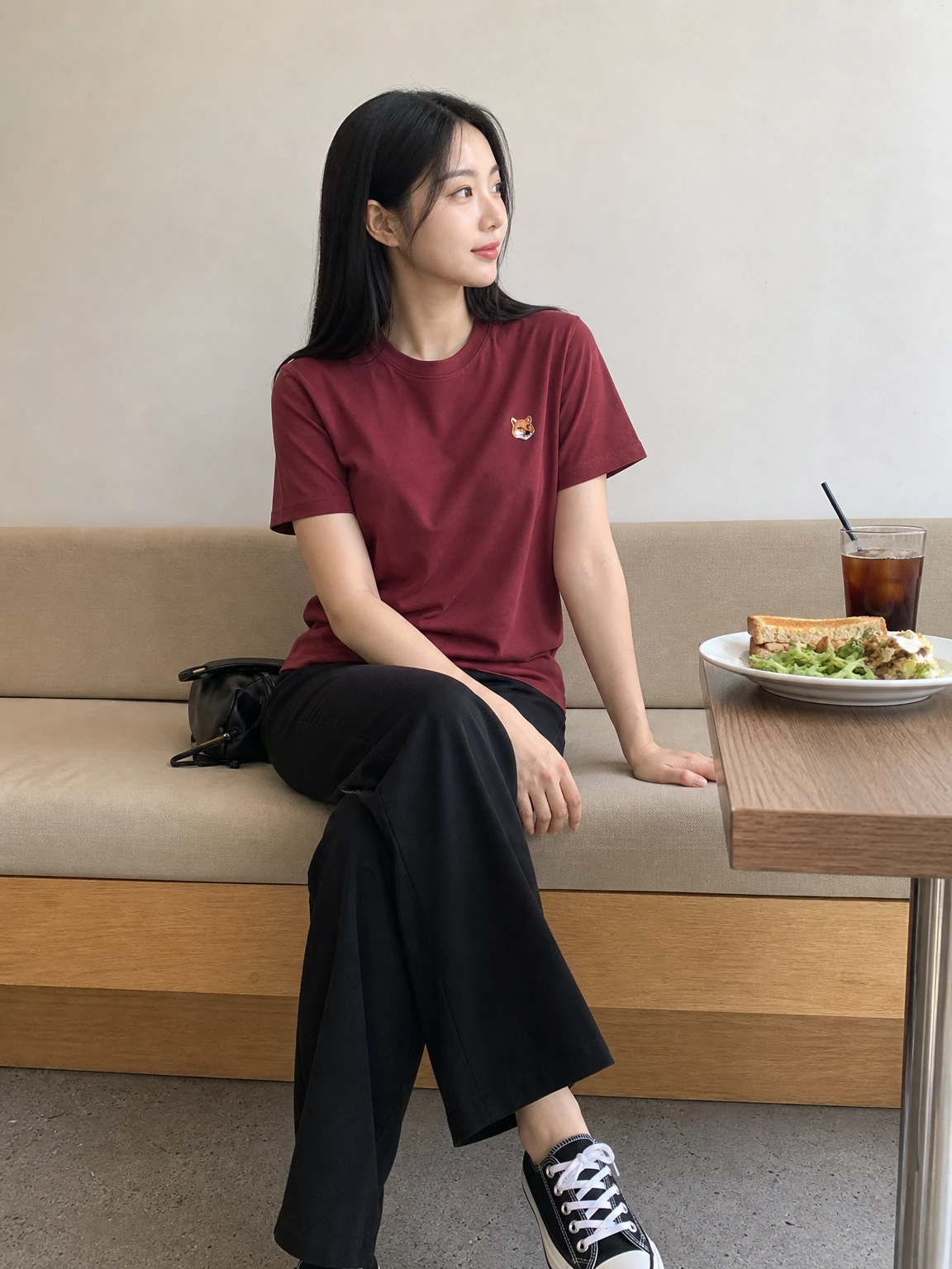 미니 폭스 자수가 포인트 반팔티셔츠