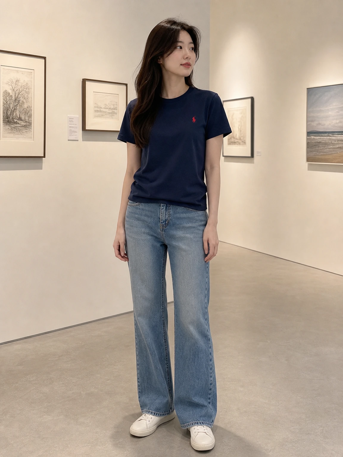 담백한 기본 핏이 돋보이는 반팔티