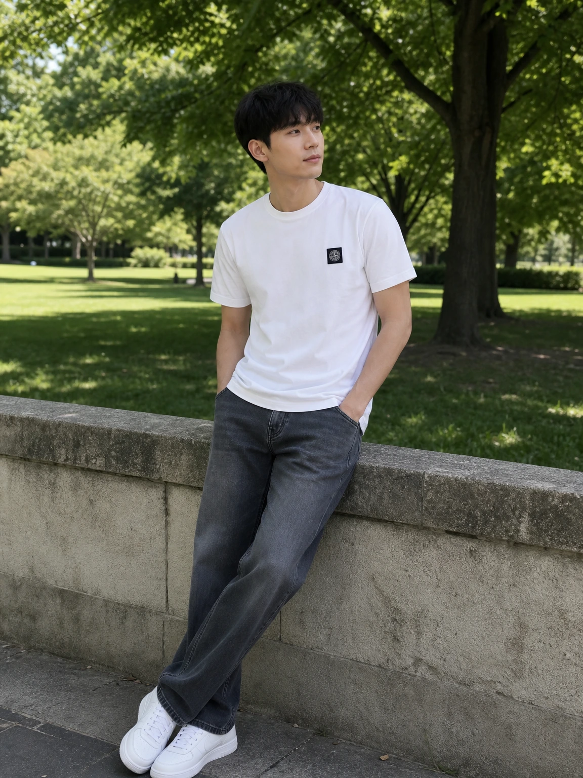 미니 와펜으로 힘을 준 반팔티
