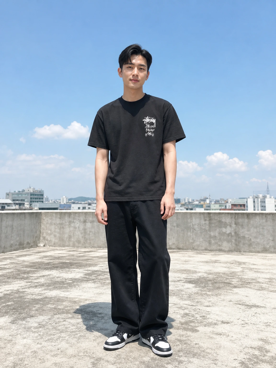 강렬한 백 그래픽이 돋보이는 티셔츠