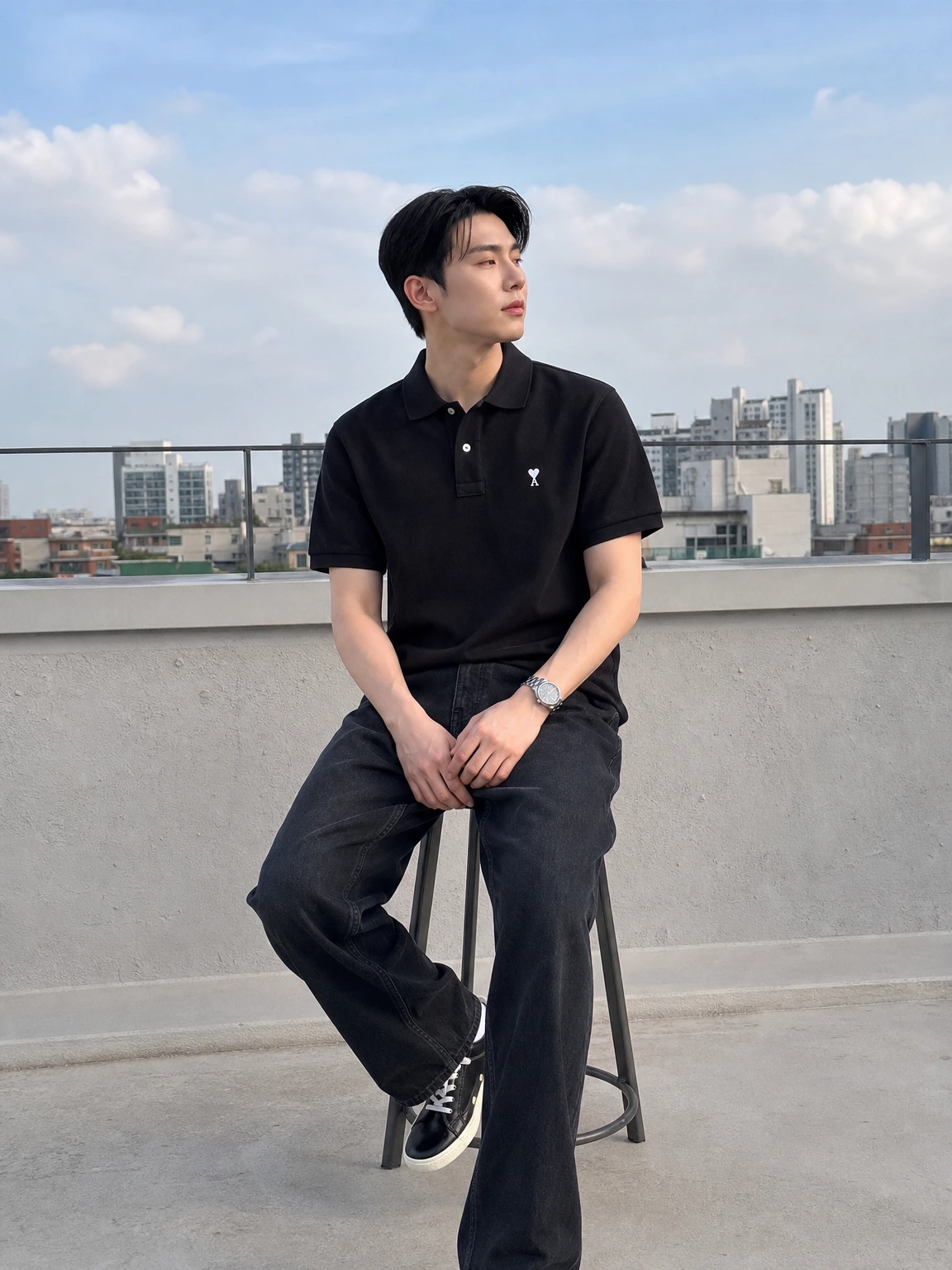 미니 로고로 힘을 준 폴로 셔츠