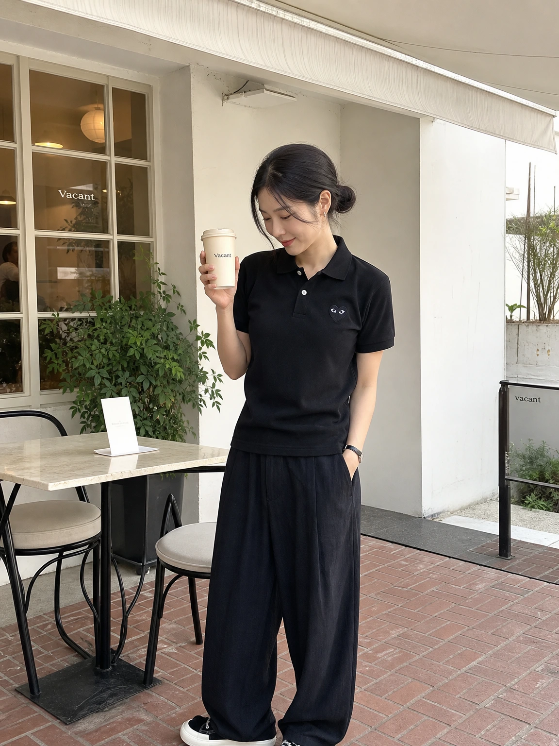 하트 자수로 포인트 준 카라티
