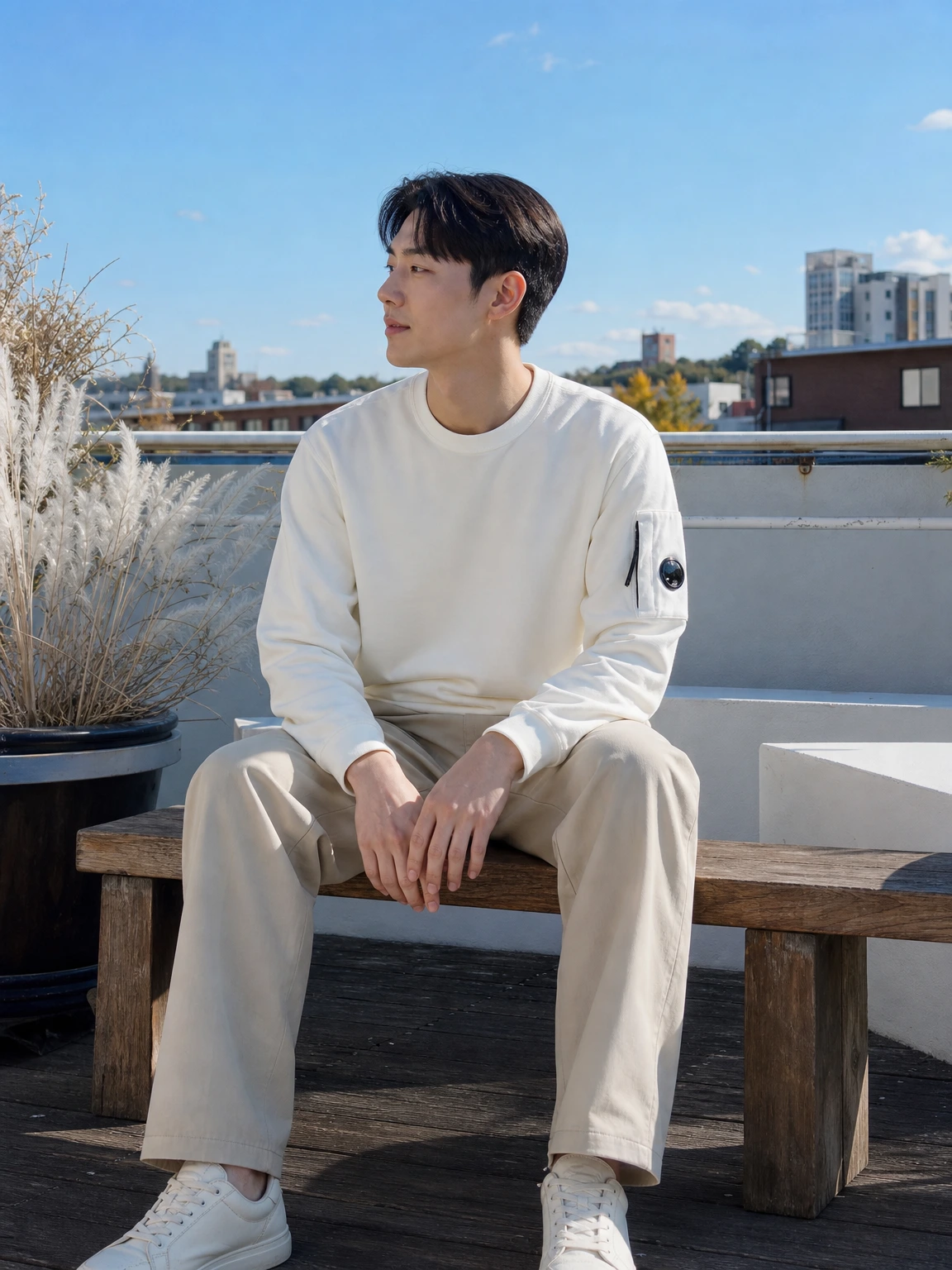 소매 렌즈로 포인트 준 맨투맨