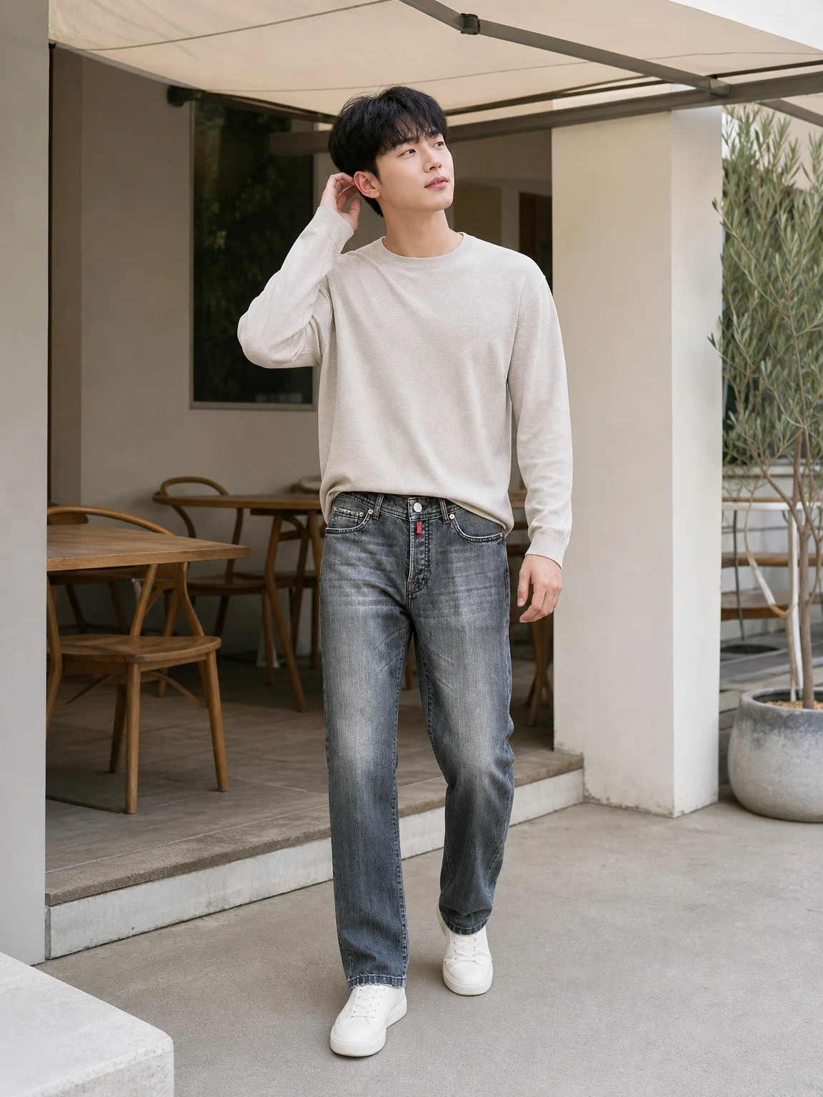 워싱이 살아있는 슬림 데님 팬츠